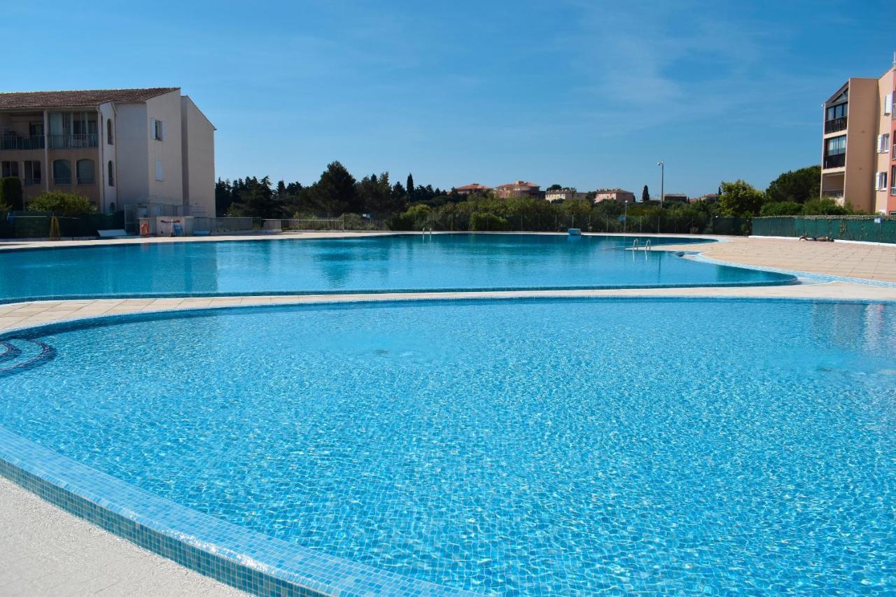 APPARTEMENT avec JARDIN, PISCINE, PLAGE, TENNIS Fréjus Exterior foto
