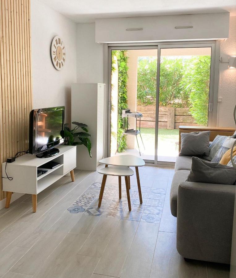 APPARTEMENT avec JARDIN, PISCINE, PLAGE, TENNIS Fréjus Exterior foto
