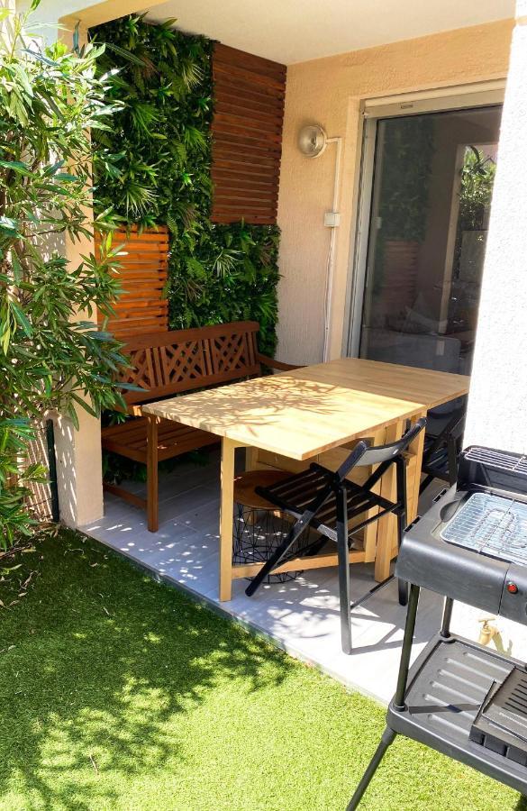 APPARTEMENT avec JARDIN, PISCINE, PLAGE, TENNIS Fréjus Exterior foto